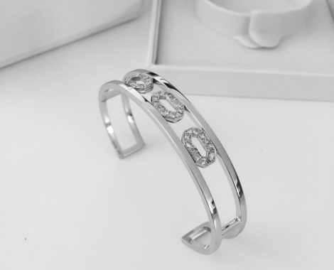 18ct White Gold Diamond Cuff Finished